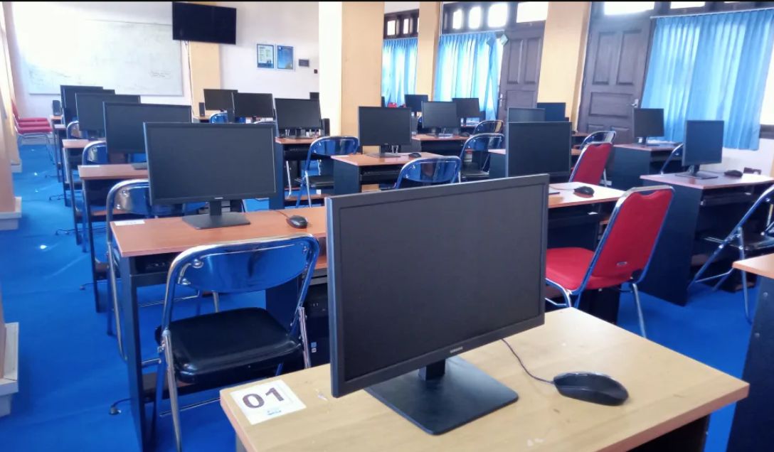 Lab. Komputer dan Bahasa