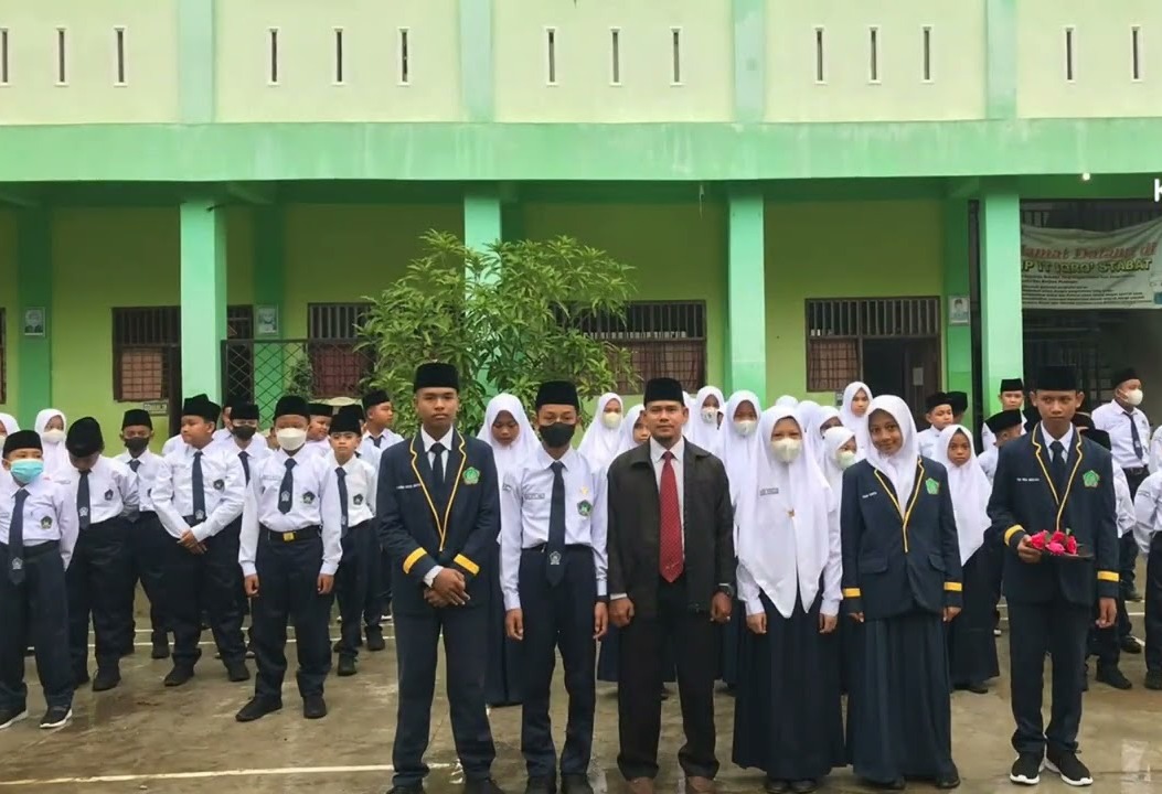 Lapangan Sekolah